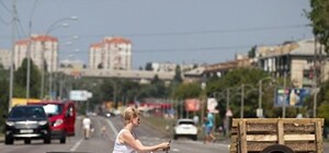 Фотофакт: протестующие на Ревуцкого разбили палаточный городок