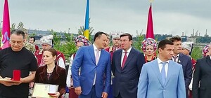 День государственного флага: на Хортицу приехал Юрий Луценко