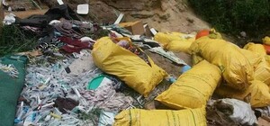 Особо опасно: под Киевом нашли стихийную свалку медицинского мусора