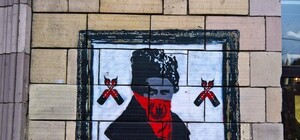 Не выдержал: магазин, где смыли граффити времен Революции Достоинства, съезжает