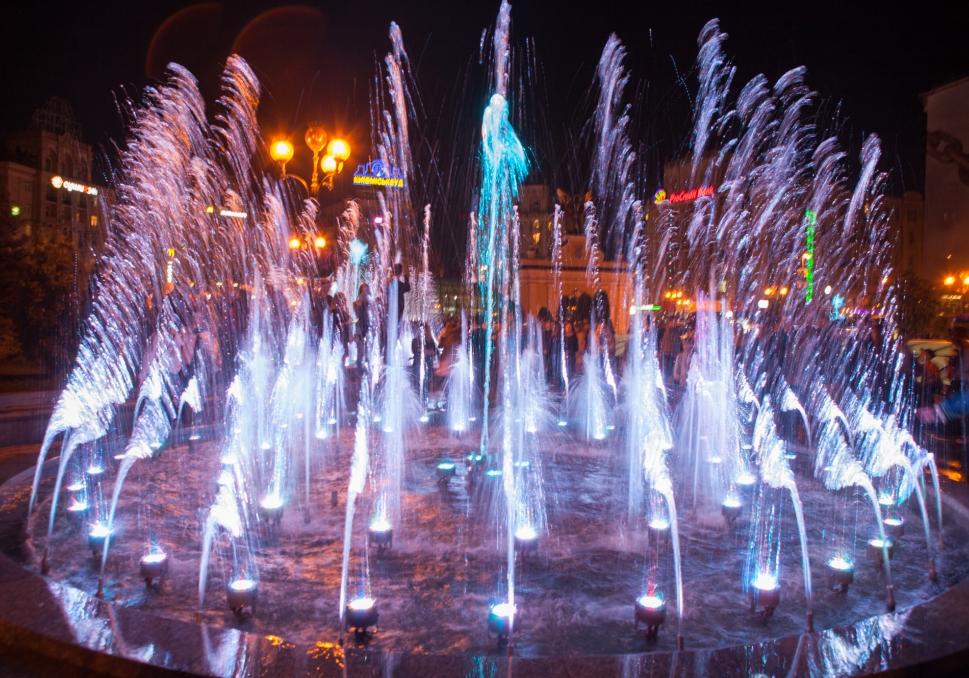 Новость - Досуг и еда - Поспеши: фонтаны в Киеве отключат уже через несколько дней