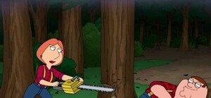 Фотофакт: возле КПИ спилили 100-летнюю елку