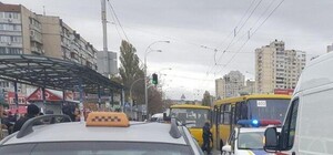 ДТП с маршруткой в Киеве: погибла семейная пара