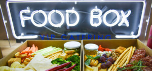 Опробовано на себе: как в Киеве накрыть стол на 12 человек, потратив минимум усилий