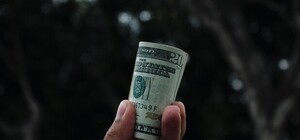 Как правильно выбрать мужской кошелек в подарок