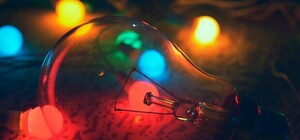 В центре Киева начали устанавливать иллюминацию. Что, где и когда запустят