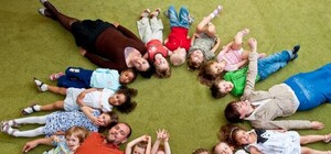 Многодетная мать: одесситка усыновила 11 детей со сложными диагнозами