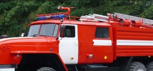 Пожар в крупном торговом центре Симферополя: стали известны подробности