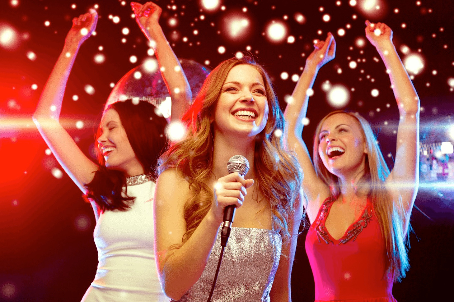 Когда хочется побыть звездой: где в Одессе можно попеть в караоке