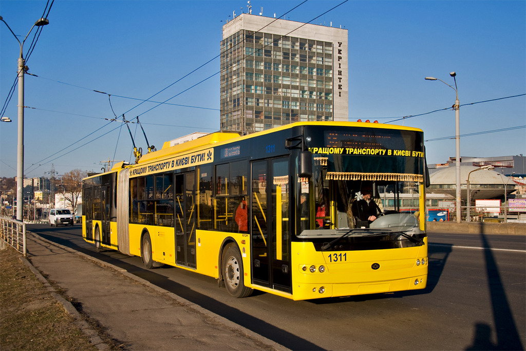 Новость - Транспорт и инфраструктура - В Киеве приостановлено движение некоторых троллейбусов