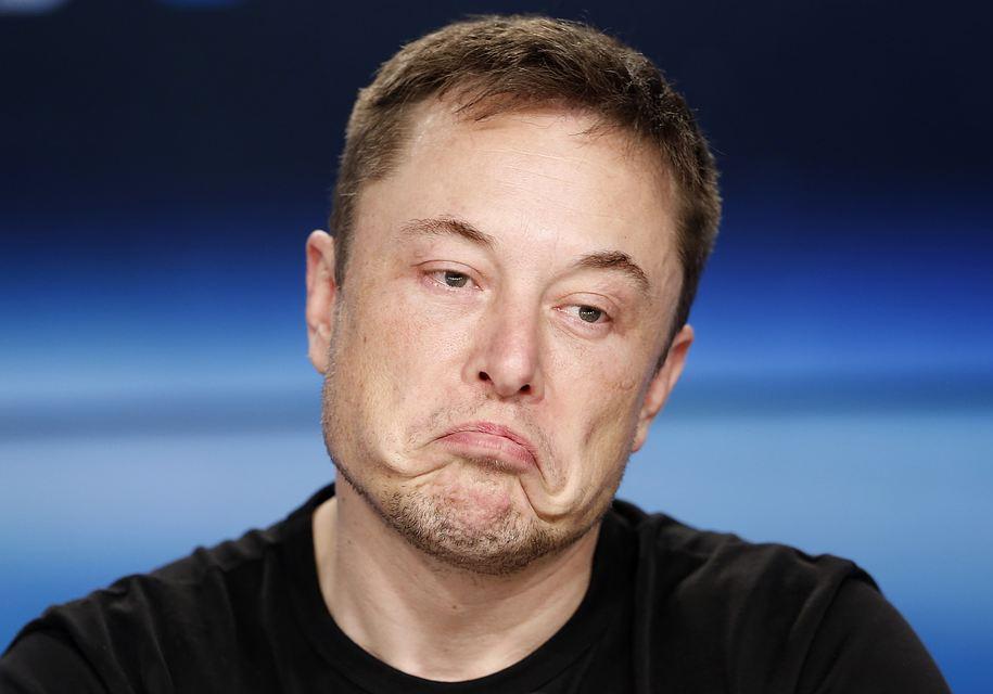 Новость - События - Хорошая попытка, но нет: киевская подземка предложила Маску спустить Tesla в "Арсенальную"