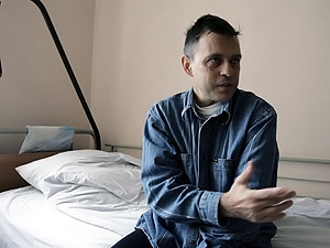 Валерий Колесник остался без обеих почек и очень надеется на помощь запорожского хирурга.

Фото с сайта kp.ua
