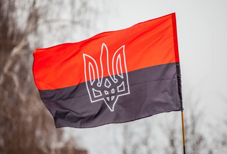 Новость - События - 13 поводов: депутаты Киевсовета хотят поднимать флаг ОУН по праздникам
