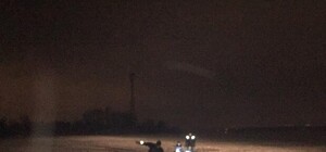 Не клево было: под Киевом рыбаков сняли с плавающей льдины