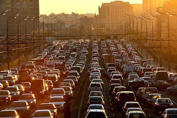 Новость - События - Объезжай: возле Севастопольской площади образовалась огромная пробка