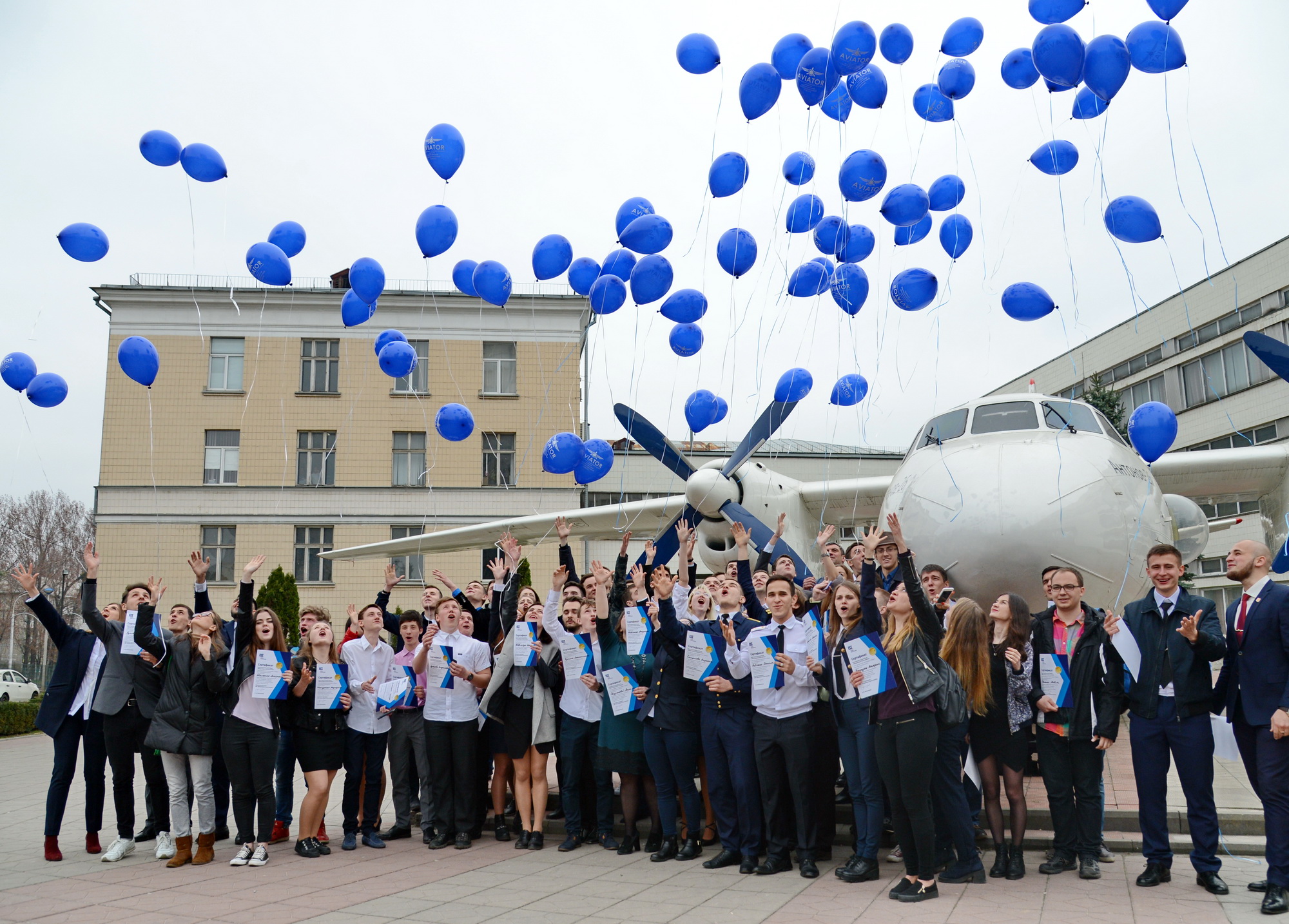 Новость - События - Борис Колесников отправляет сто украинских студентов на известный авиафорум в Лондон