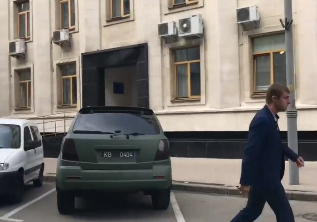 Новость - События - Перепутал с "Жигулями": нардеп Гаврилюк катается на джипе, предназначенном для АТОшников