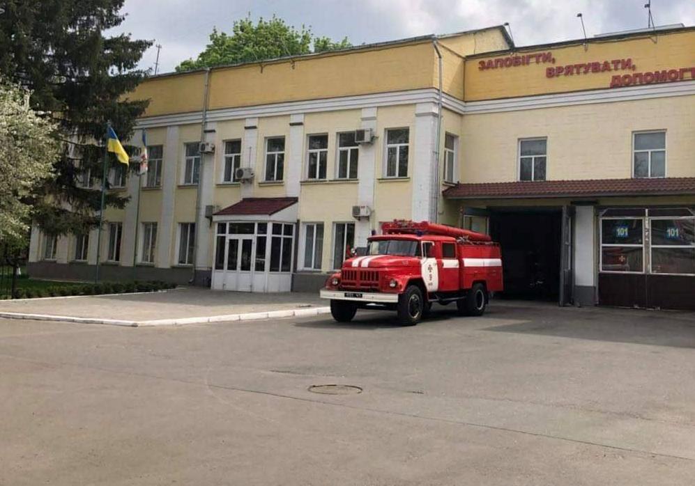Новость - События - В Святошинском районе мужчина избил спасателей, которые приехали тушить пожар