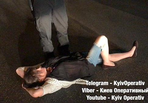 Новость - События - Лежачий антиполицейский: пьяная женщина-водитель устроила эпичный протест на дороге