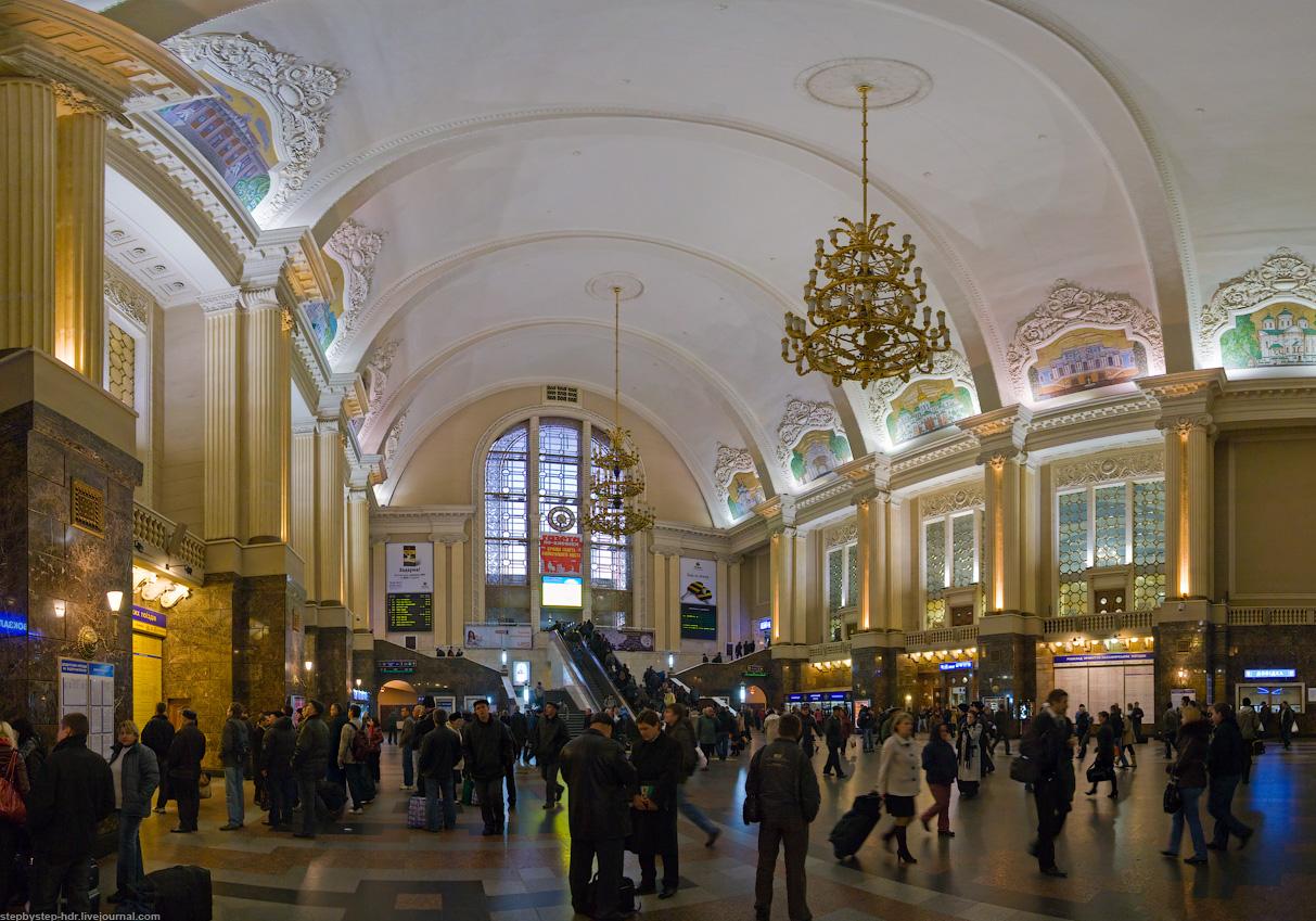 Новость - События - На киевском ж/д вокзале сделают эскалаторы к платформам