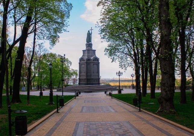 Новость - События - Скоро прогуляешься: стало известно, когда откроют обновленный парк "Владимирская горка"