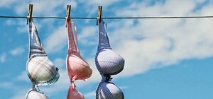 Обрадовались последнему звонку: на детской площадке разбросали лифчики