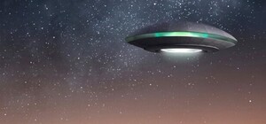 Смотри видео: отдыхающие заметили НЛО над Одессой