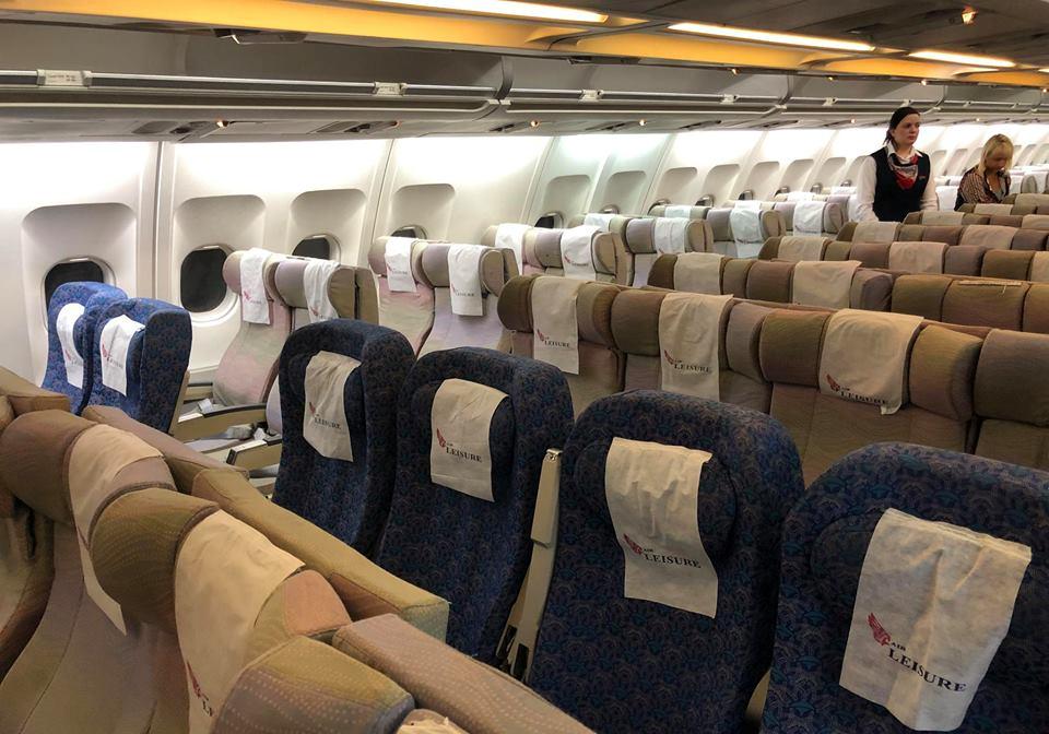 Новость - События - "Самолет-скотовоз" и "сарай с крыльями": в сетях возмущены состоянием борта авиакомпании YanAir