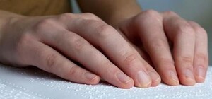 Книги для всех: в Киеве открылась библиотека для незрячих