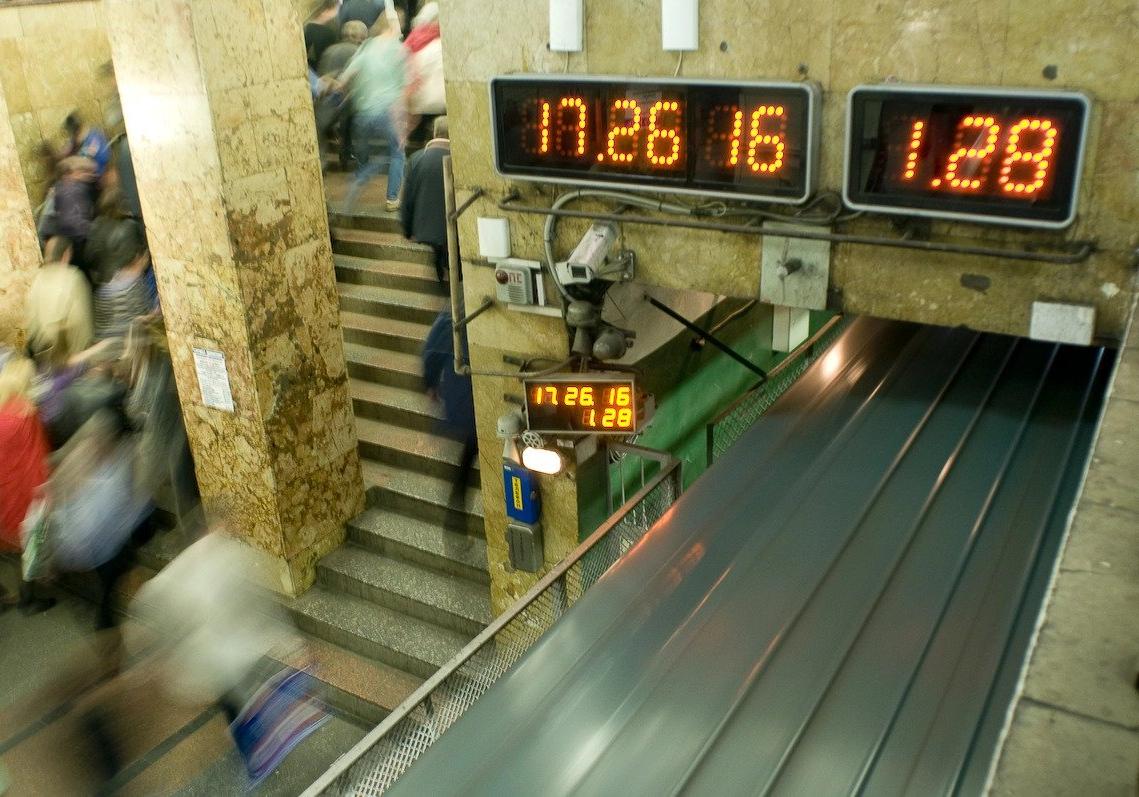 Новость - События - Не прошло и трех лет: Киевсовет анонсировал табло в метро, показывающие время до прибытия поезда