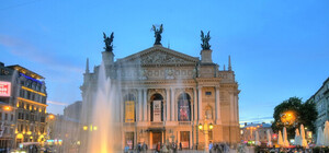 Просто неба і з червоною доріжкою: у Львівській опері відбудеться відкриття сезону