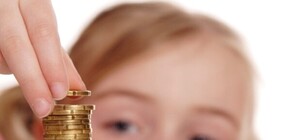 Половина — на еду: сколько получают и на что тратят деньги харьковчане