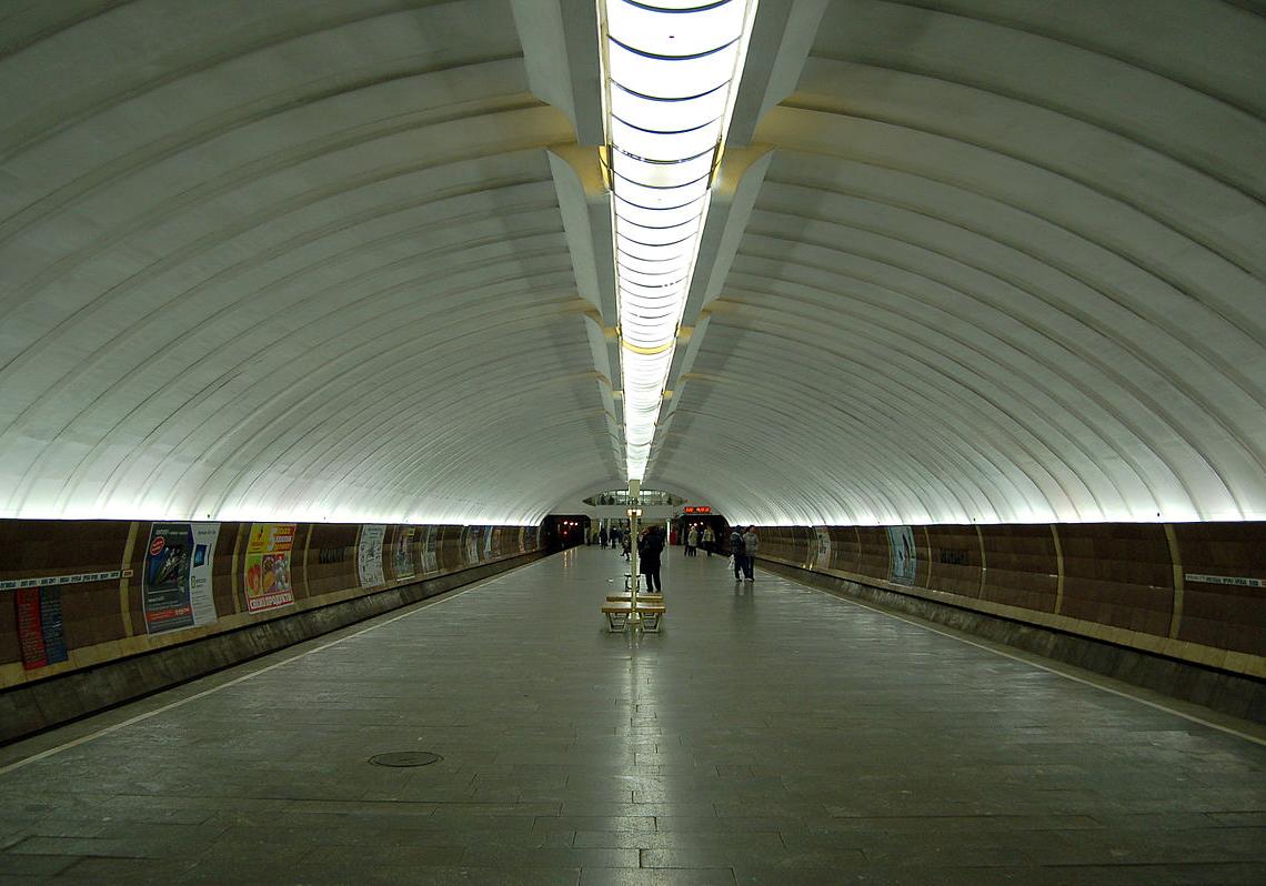 Новость - События - Мурал на "Осокорках" за 3 миллиона гривен будут обслуживать за счет "Киевского метрополитена"