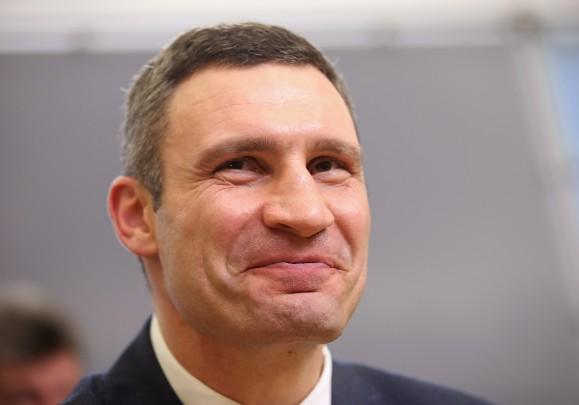 Новость - События - Мэр Кличко похвастался, что на улицах и в общественном транспорте Киева работает бесплатный WiFi