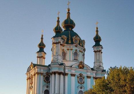 Новость - События - В Киеве неизвестные пытались поджечь Андреевскую церковь