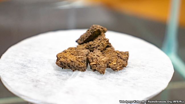 Новость - События - Необычная находка: в столичном госархиве обнаружили хлеб времен Голодомора