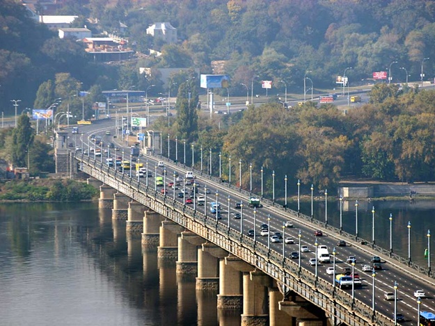 Новость - События - Не проедешь: в Киеве временно закроют движение по мосту Патона