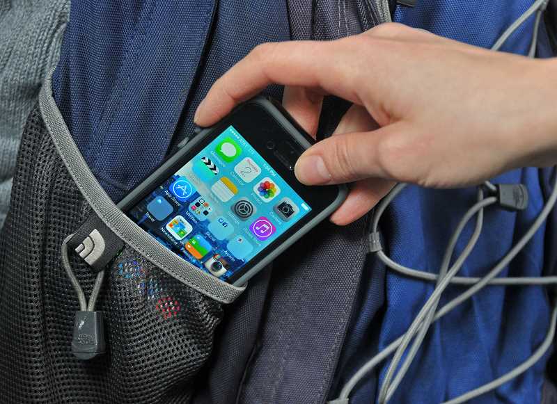 Новость - События - Внимание, розыск: на Вырлице ищут воровку, которая увела iPhone у посетительницы магазина
