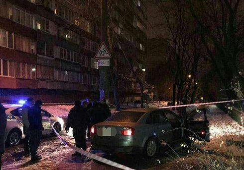 Новость - События - В Киеве на Подоле неизвестные напали на таксиста и угнали его автомобиль