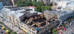 На Крещатике скоро начнут реставрацию здания Центрального гастронома