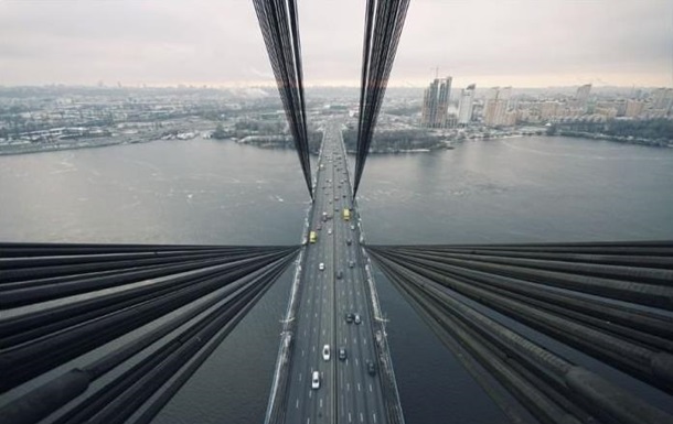 Новость - Транспорт и инфраструктура - Будь в курсе: сегодня в столице ограничат движение на Северному мосту