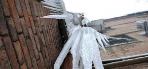 Летальный исход: в Полтаве ледяная глыба убила пенсионера