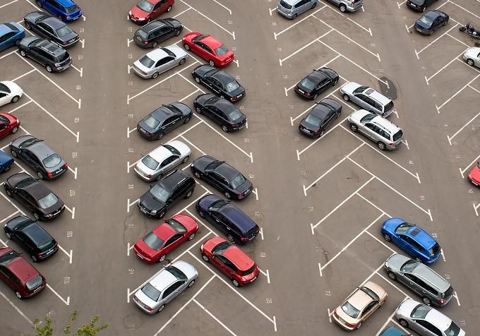В КГГА говорят, что нужно повысить цену за парковку 