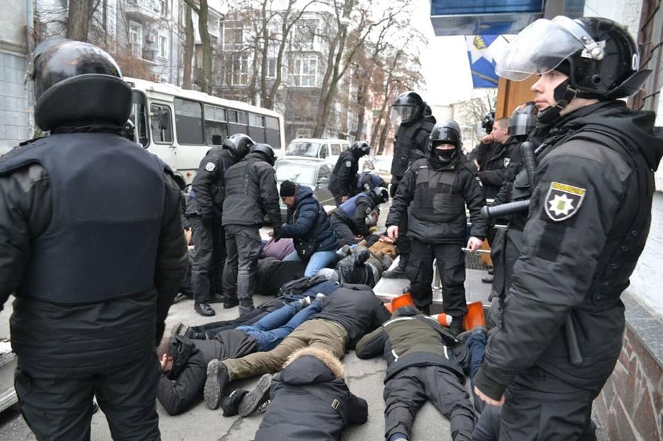 В МВД ставят под сомнение выкрик полицейского "Ложись, Бандера" / facebook / Serj Mazur