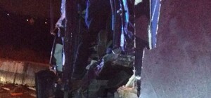 Не довезли молоко: у моста Преображенского столкнулись два грузовика