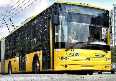 Сегодня некоторые троллейбусы и автобусы изменят свои маршруты из-за ярмарок 