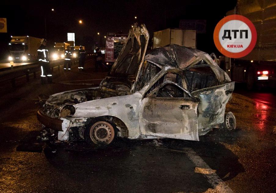 Новость - События - Под Киевом произошло жуткое ДТП, в котором заживо сгорел пассажир такси