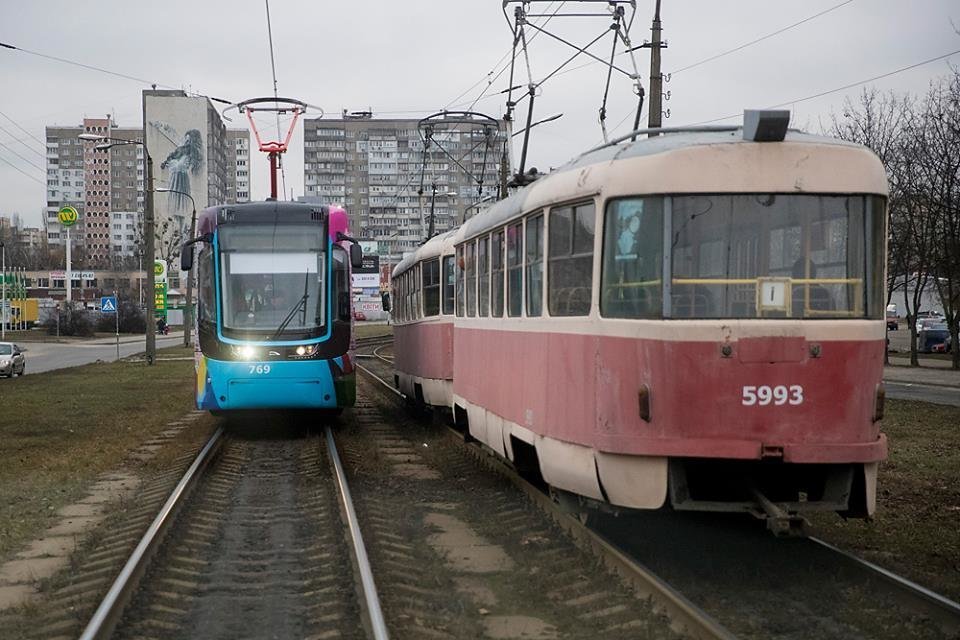 Новость - Транспорт и инфраструктура - Поспеши домой: в Киеве на четыре дня поменяют график работы скоростного трамвая