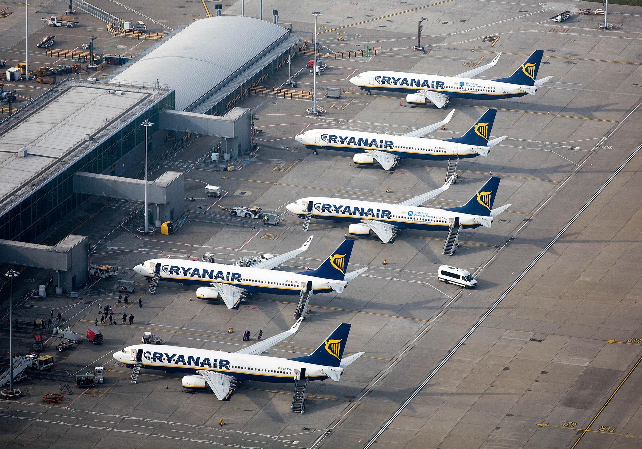 В Ryanair решили  летать в Мадрид раньше срока. Фото: Bloomberg