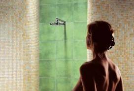 С харьковских улиц уберут голых девушек